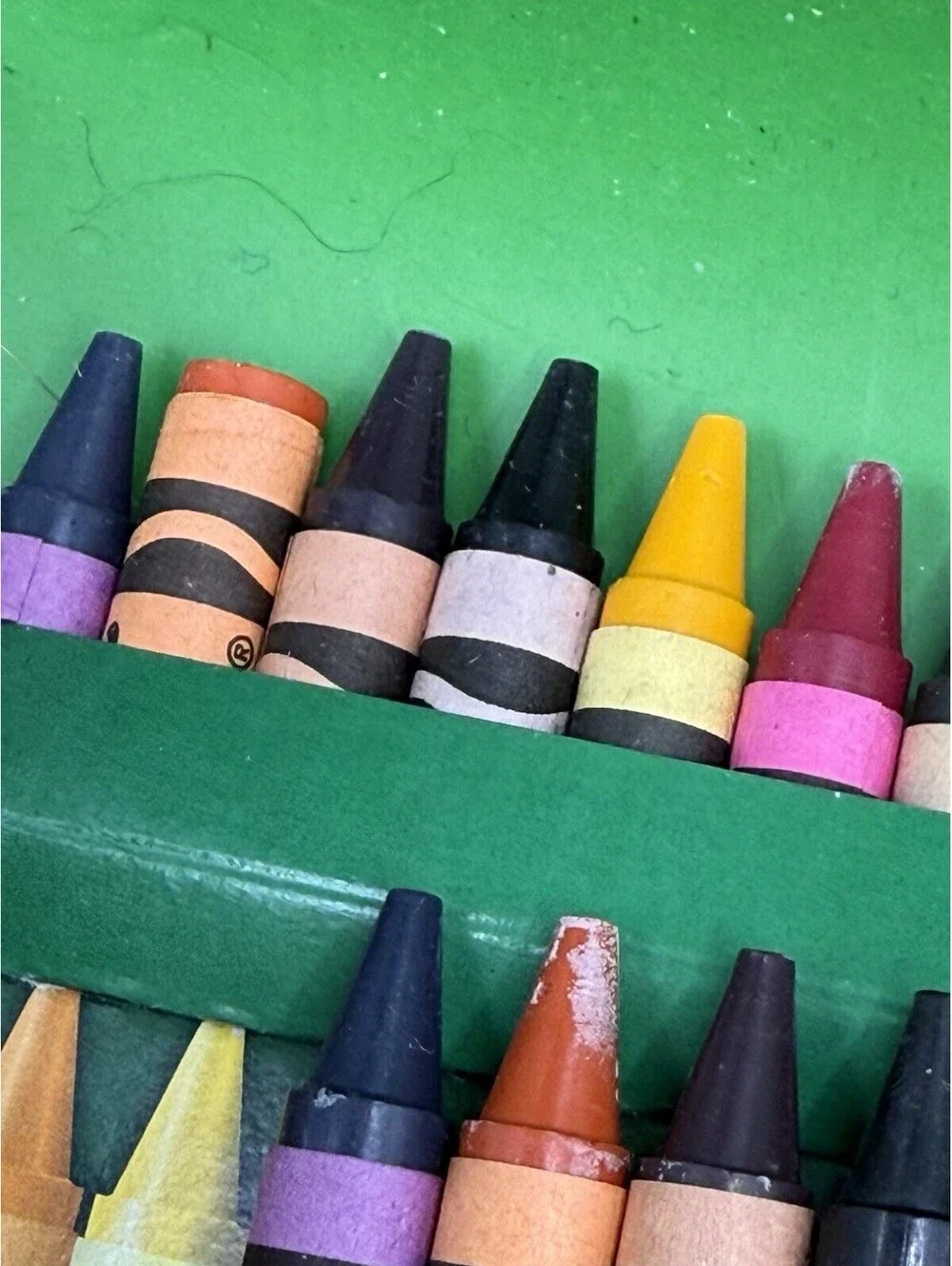 5 Packs Boxes of 8 Crayola Fabric Crayon 2009 - Crayons Discontinued Vintage